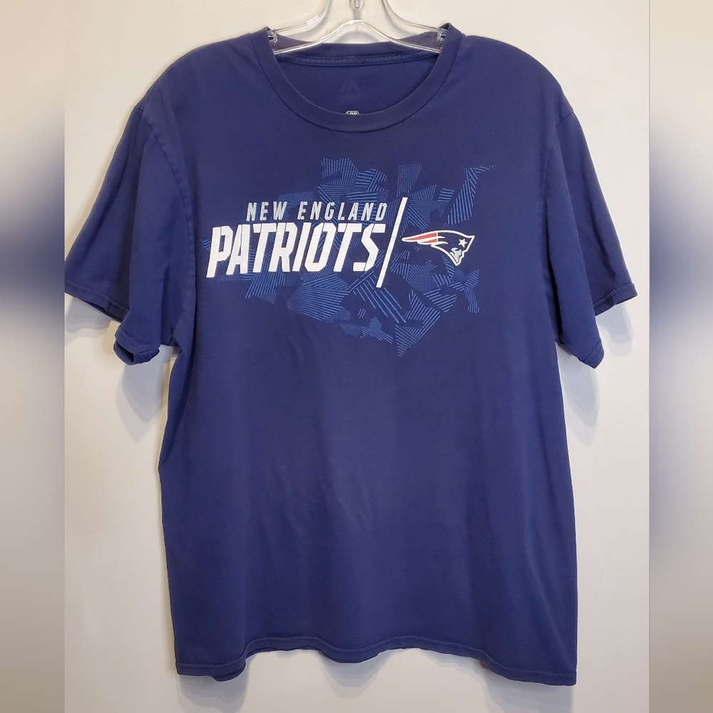 115. New England Patriots T-Shirt